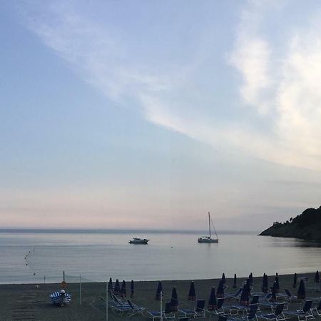 博纳索拉Casa Vacanza Angela别墅 外观 照片